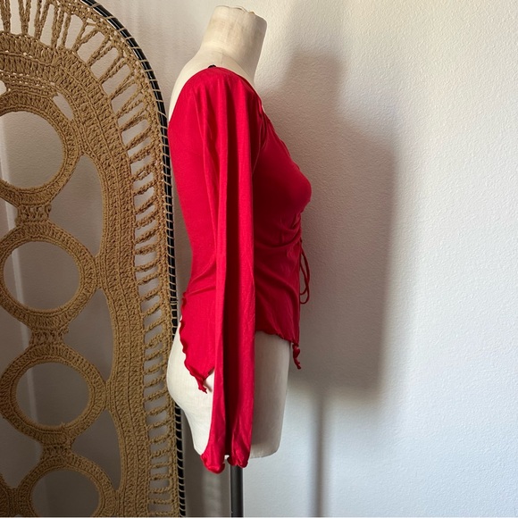 UO Cadence Cinched Flyaway Top - Picture 7 of 8